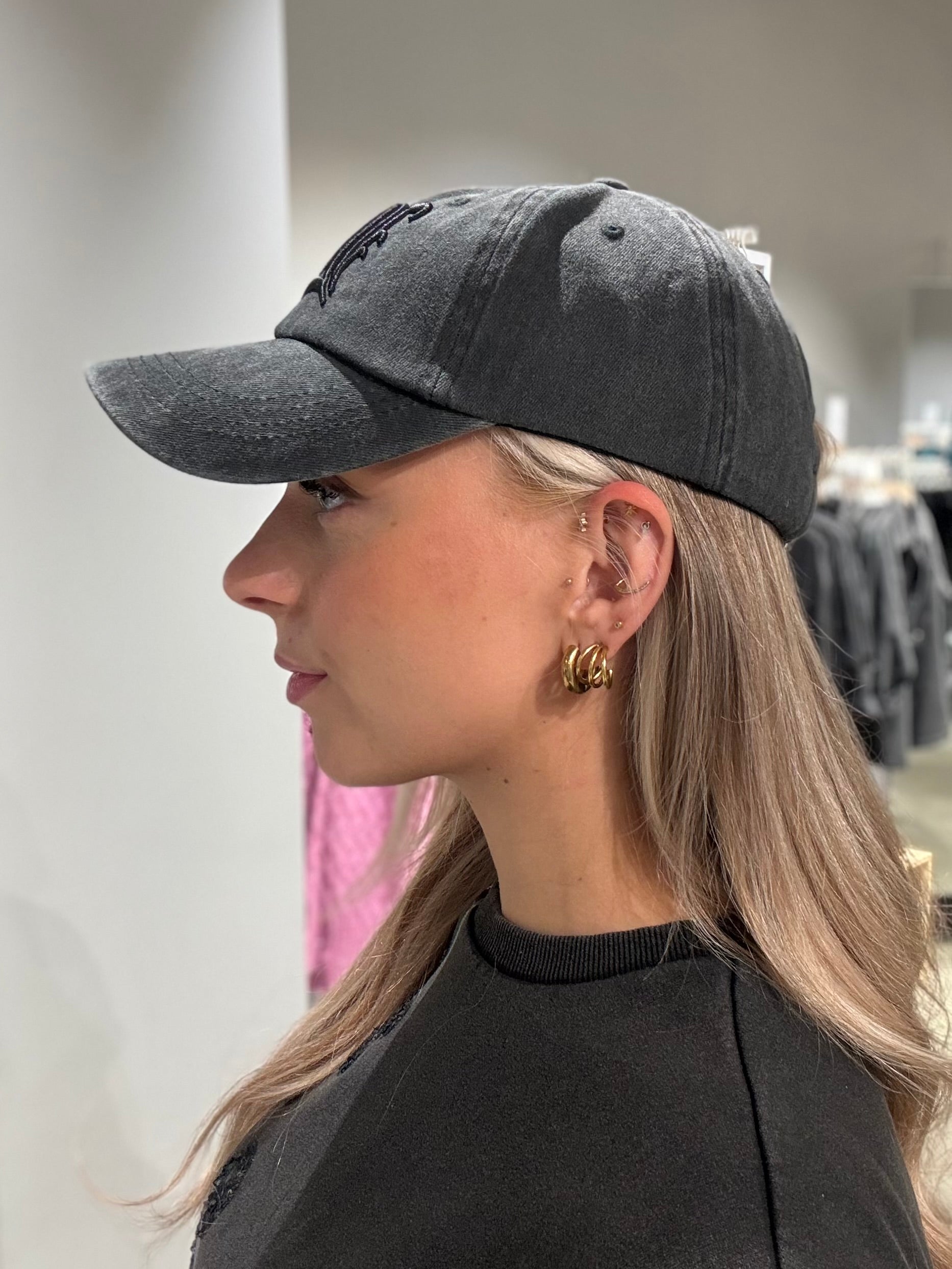 PCOLIVIA Cap - Black